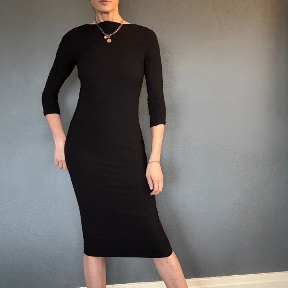 Elegant Black Midi Dress